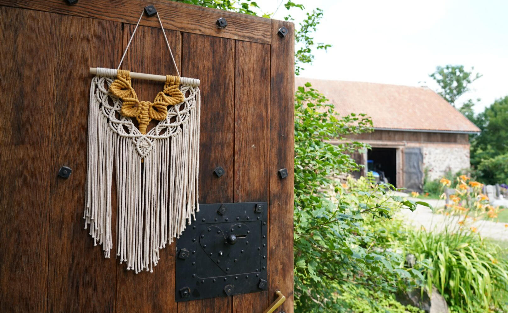 Gospodarstwo agroturystyczne w Radziach na zdjęciu podwórko naszego mazurskiego siedliska